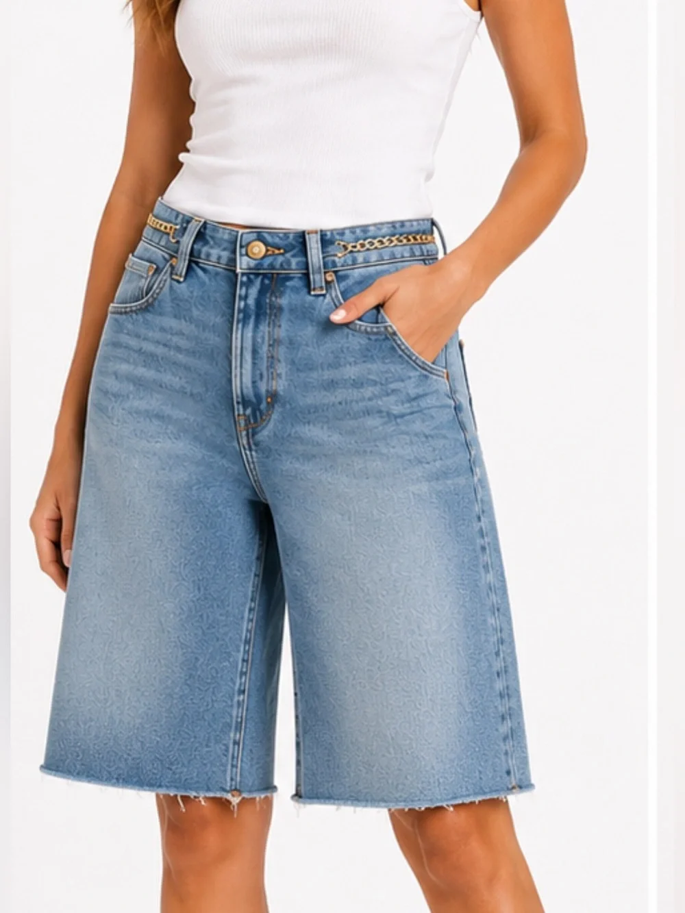 LL1.NWT Long Denim Jean Shorts with Chain Details cute